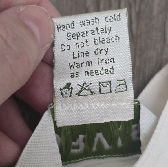 Orvis 100% Silk Blouse Cream Lux Business Basic Size Medium - Picture 3 of 9